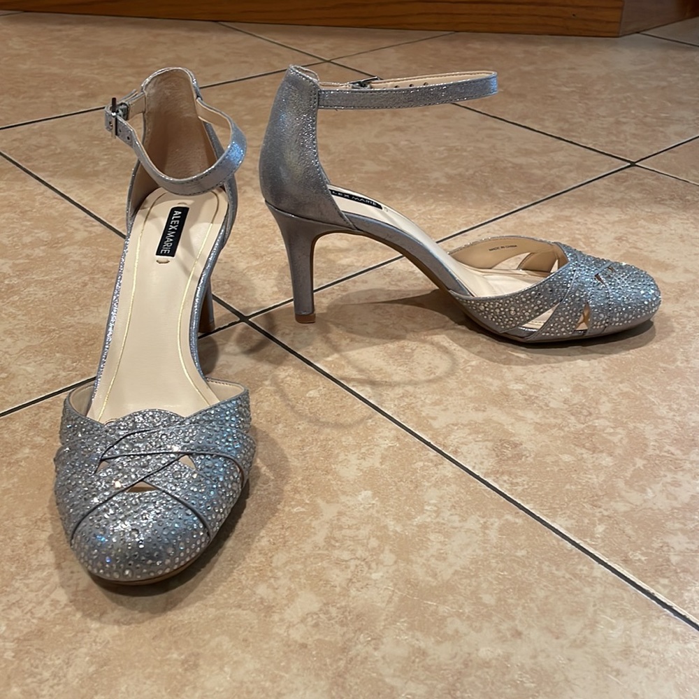 Alex Marie size 7.5